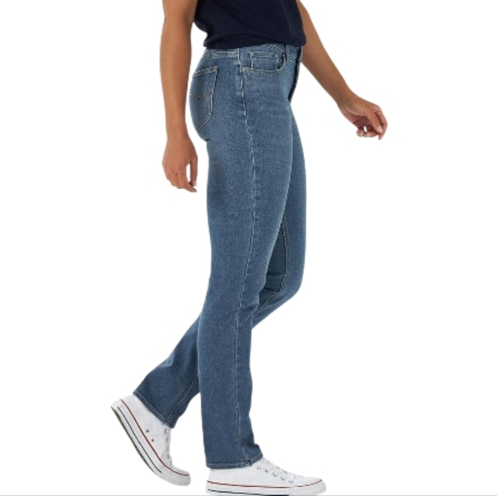 Emily B Slim Straight Stretch Jeans